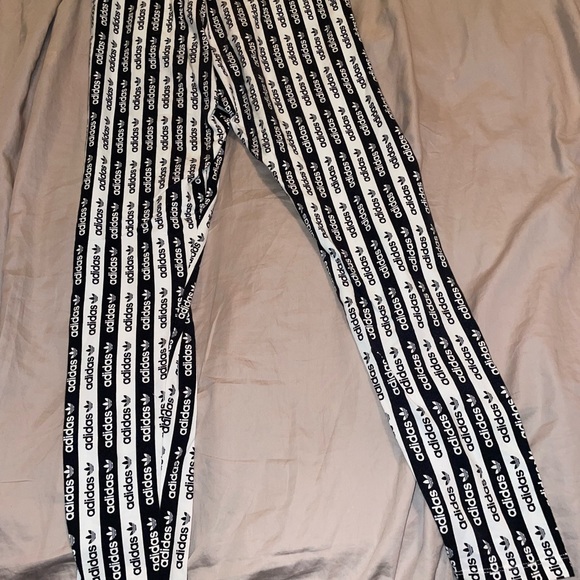 Woman’s Small Adidas Leggings Black/White - Picture 4 of 4